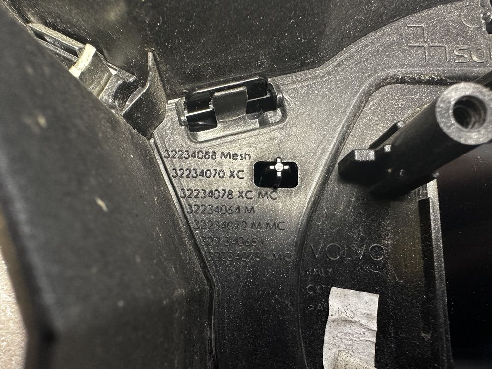 Volvo S90 V90 Grill atrapa chłodnicy LIFT kamera inscription