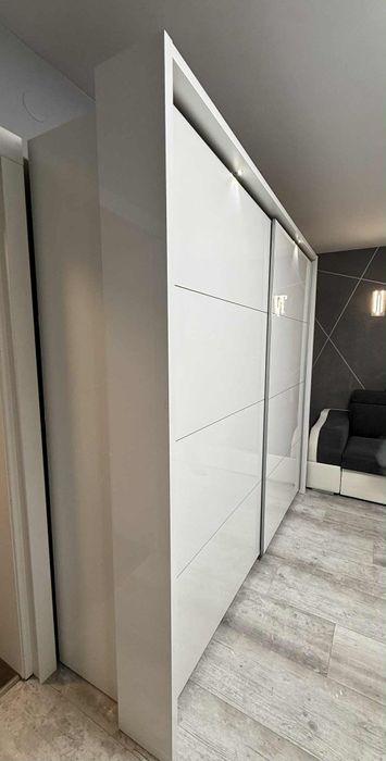 Szafa biały połysk Agata meble