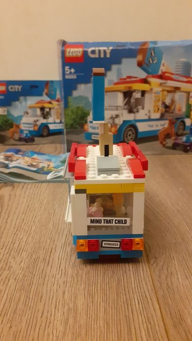 LEGO City "Фургон із морозивом" 60253