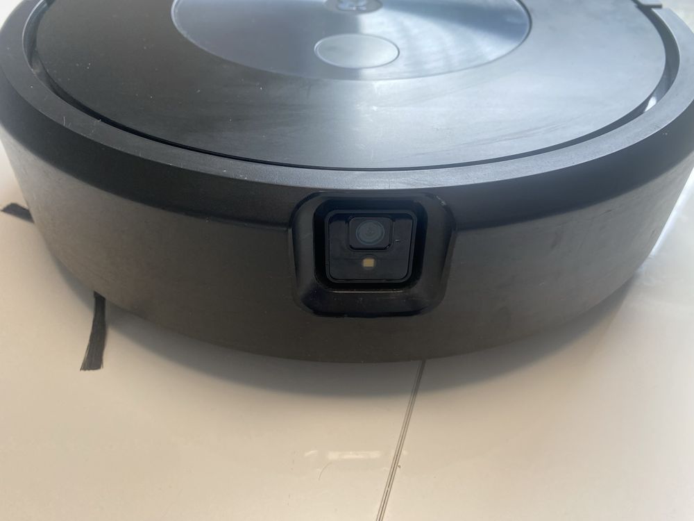 Robot sprzątający mopuje i odkurza IROBOT Roomba Combo J7+ (C755840)