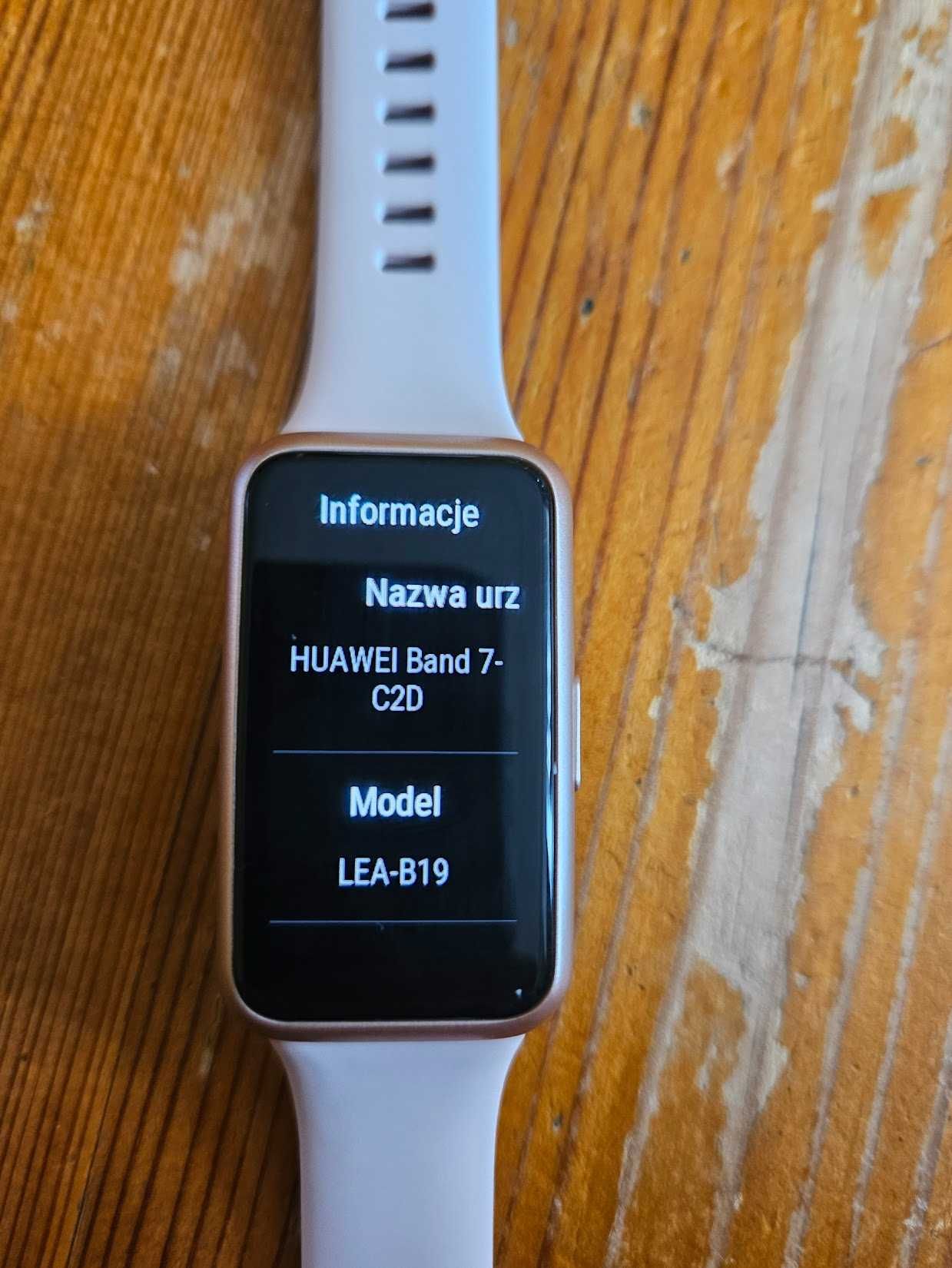 Zegarek smartwatch damski.HUAWEI Band7-C20.model LEA-B19