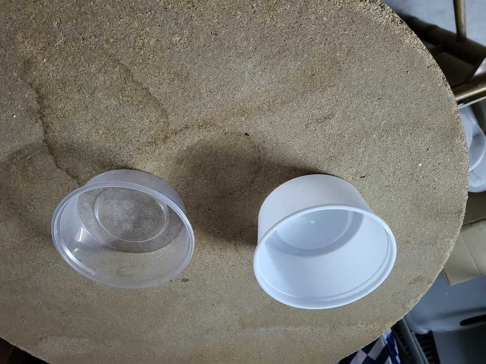 Copos Recipientes em Plástico