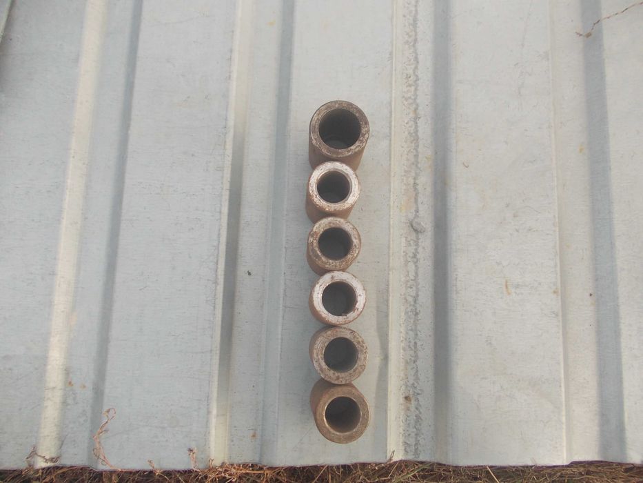 Продам   втулки  для  оси