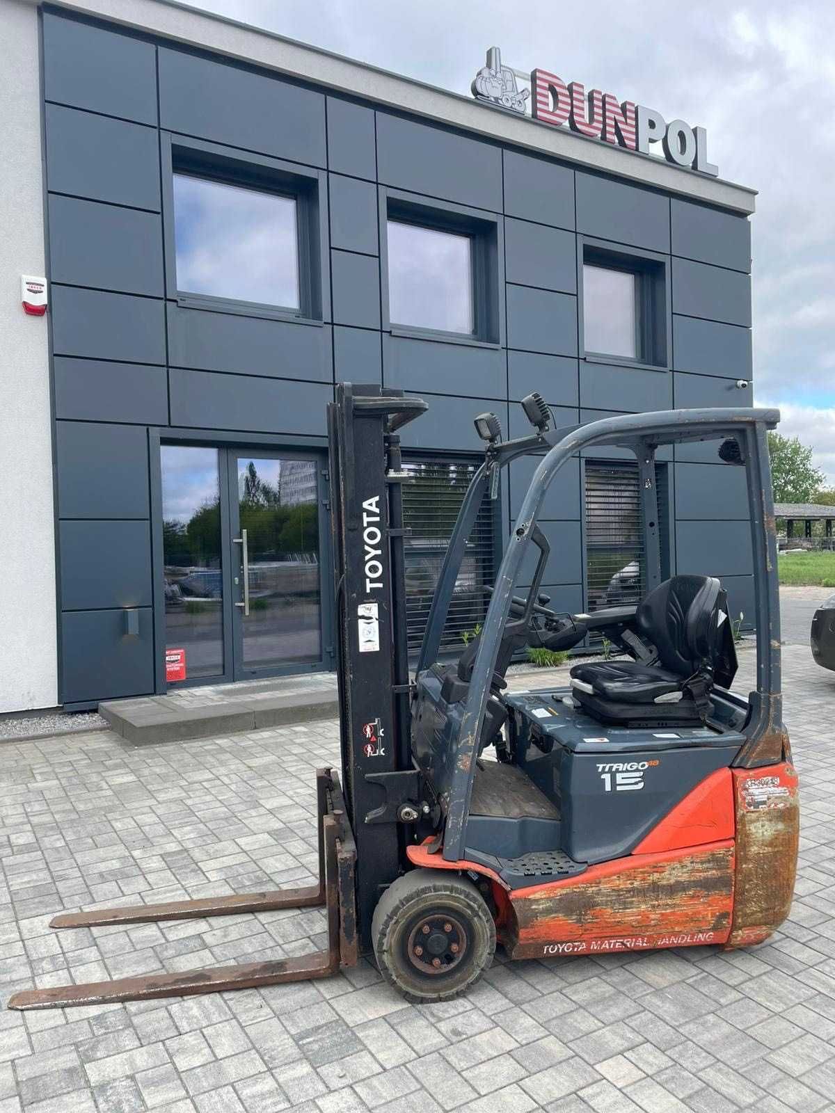 Wózek widłowy elektryczny Toyota 8FBE15T Duplex, wolny skok