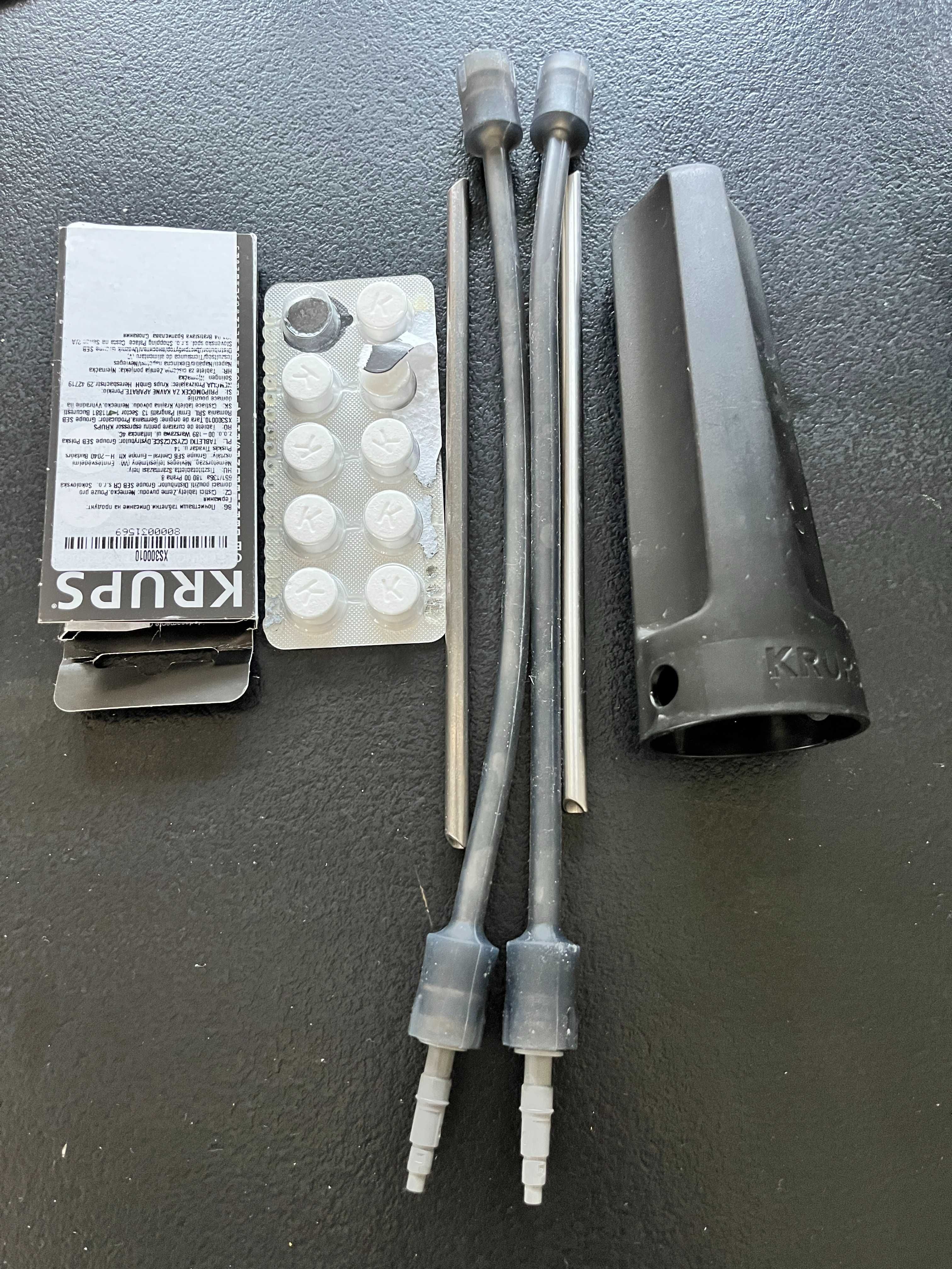 Ekspres do kawy premium KRUPS EA877+ KARAFKA
