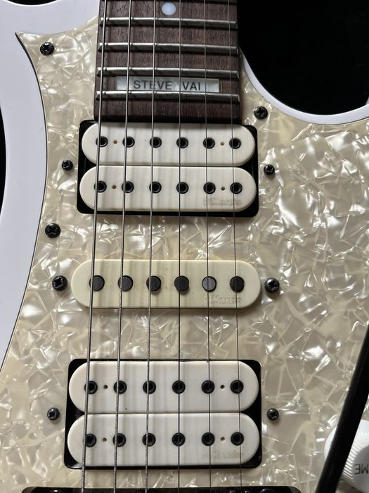Ibanez JEM555 White Steve Vai