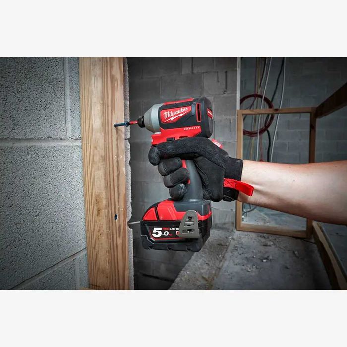 Імпакт акумуляторний Milwaukee M18 BLID2-502X, 180Нм, з 3шв/регуляцією