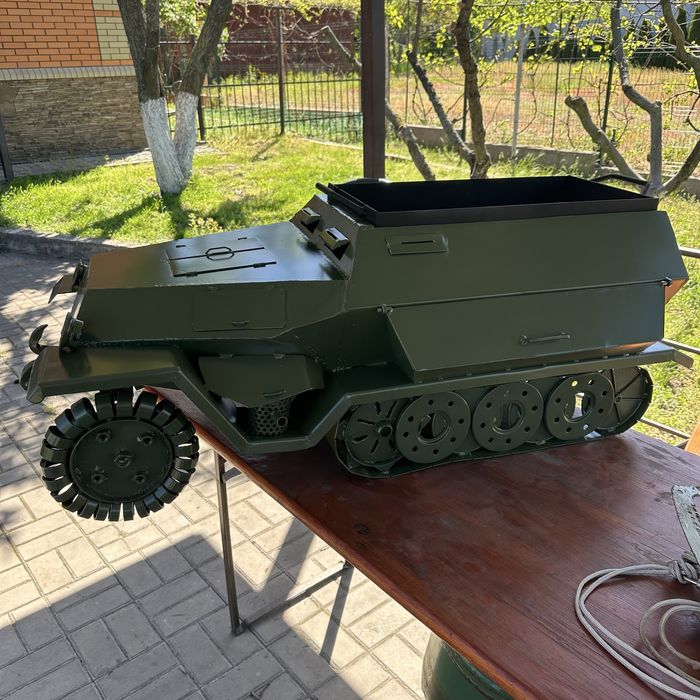 Мангал Ханомаг макет на Подарок