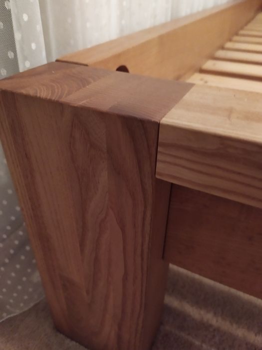 Łóżko Łoże małżeńskie- lity jesion