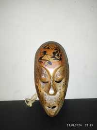 Drewniana maska indonezja