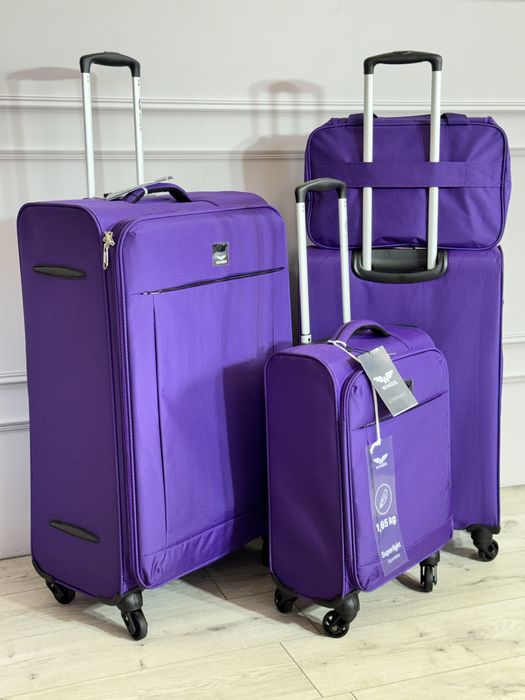 Чемодан чемоданы валіза WINGS LRK01 поліестер ПОЛЬША (СУПЕРЛЕГКА)