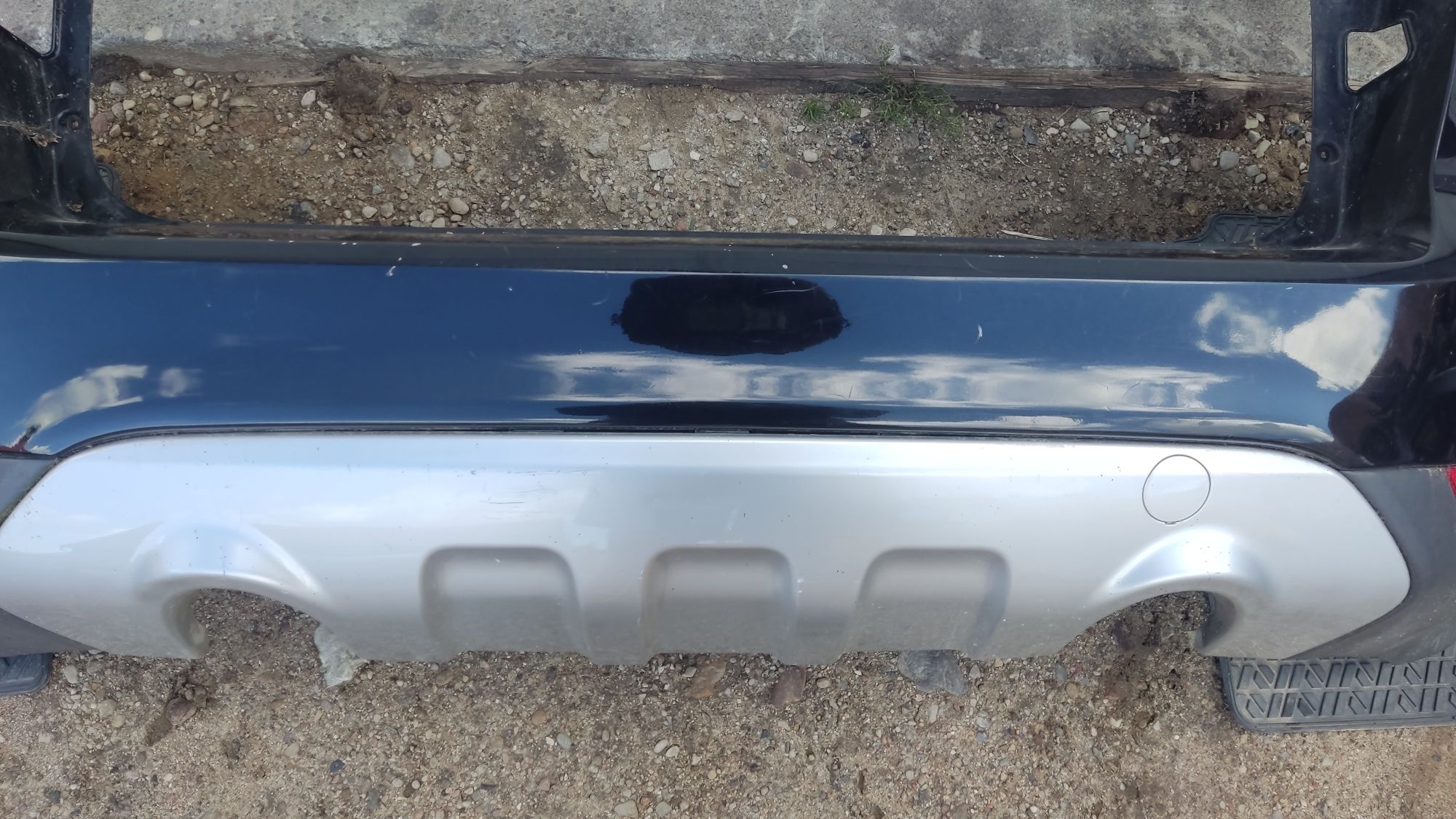 Zderzak tył tylny ford Kuga mk1 kod lakieru f8