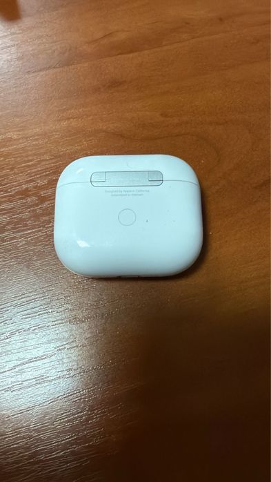 Зарядний кейс Apple AirPods 3 оригінал, б/у
