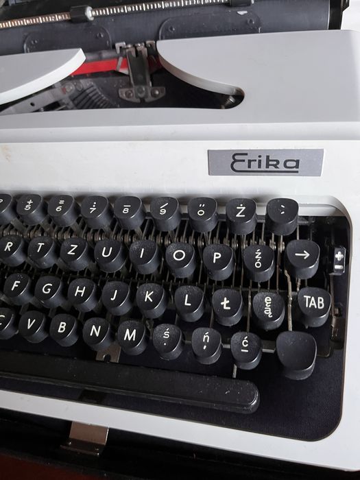 Maszyna do pisania Erika 50/60 - DDR - kompletna, w walizce,super stan