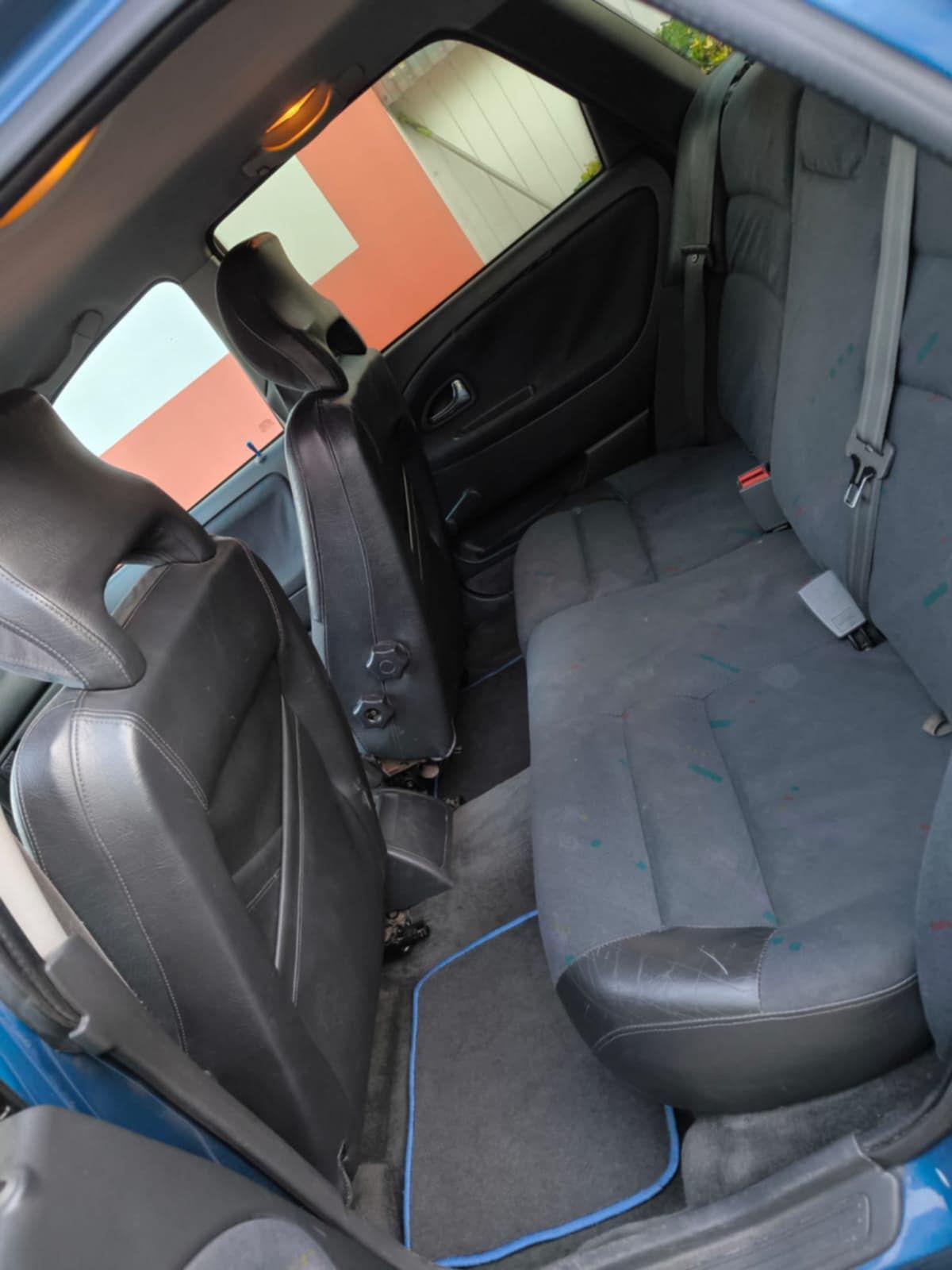 Samochód Volvo V40