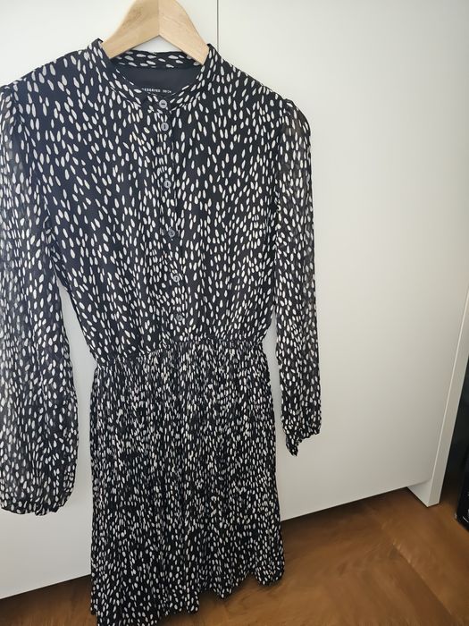 Sukienka 158 Reserved