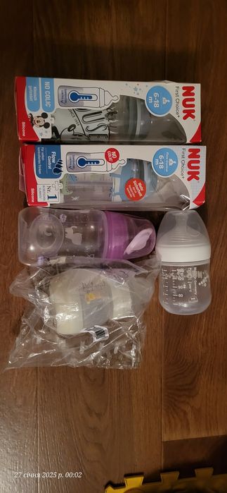 Бутилочки соски нові різні для годування МОМ NUK