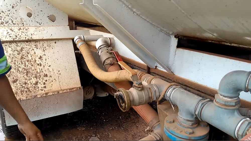 Venda de água - max dez mil litros - camião com reservatório