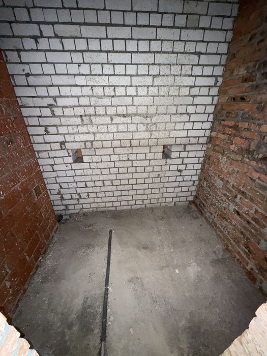 Продаж квартири з видом на набережну