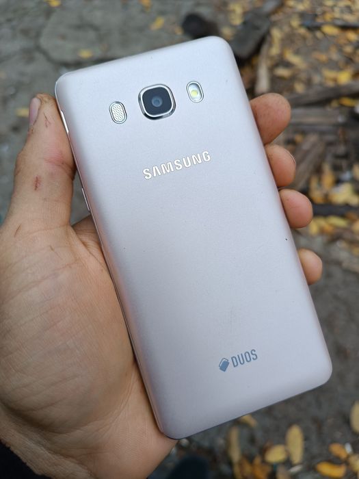 Samsung galaxy j5 2016 2/16GB  чехол + коробка