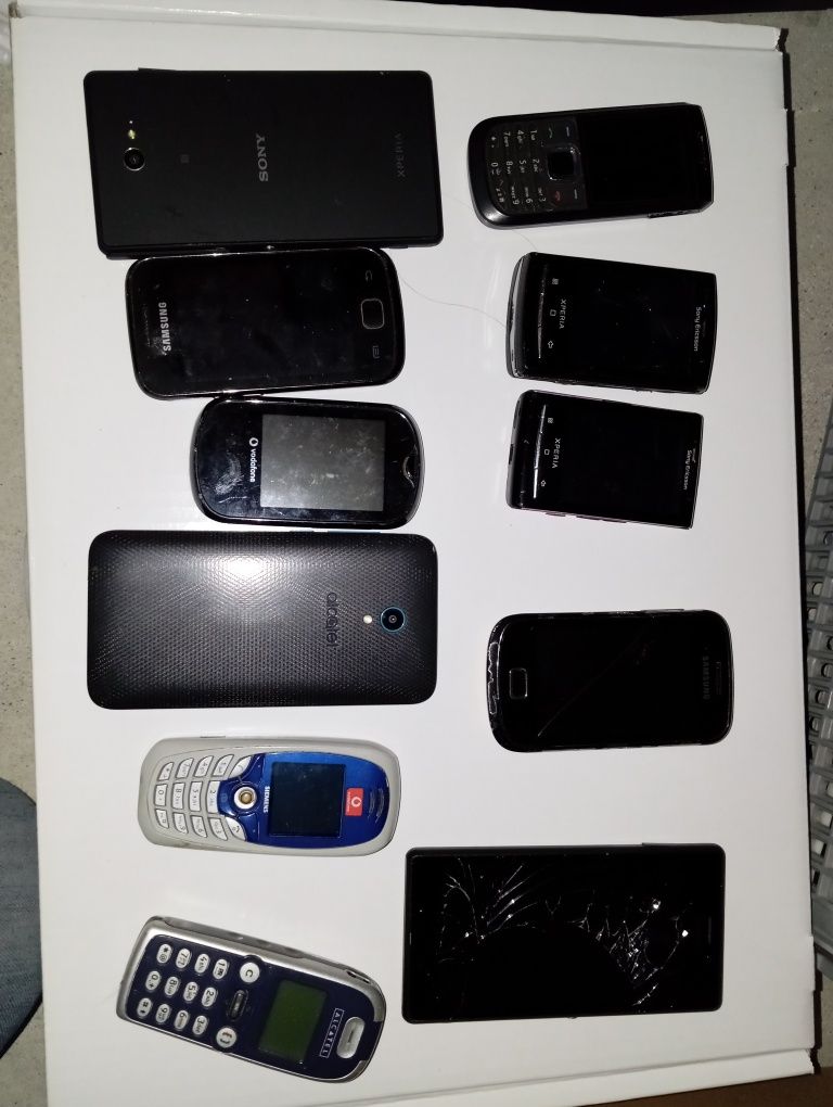 11 Telemóveis para peças