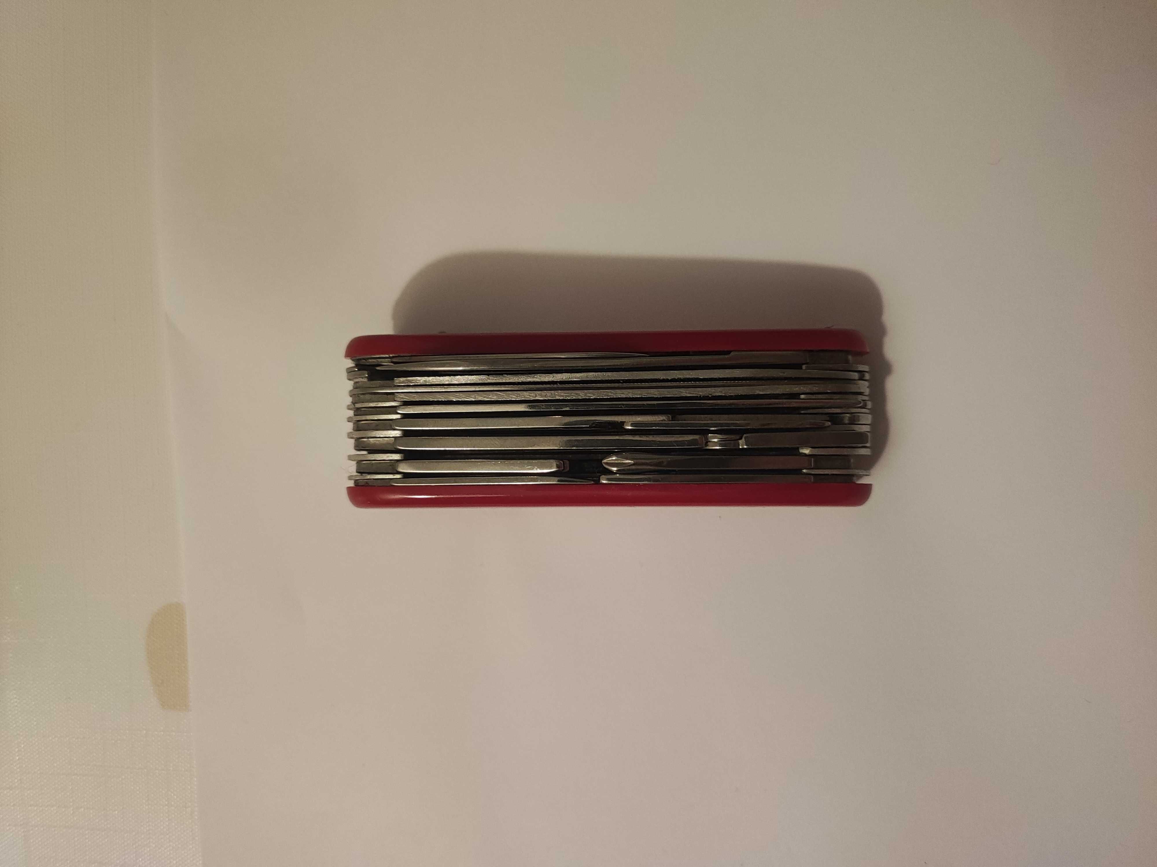 Scyzoryk Multitool