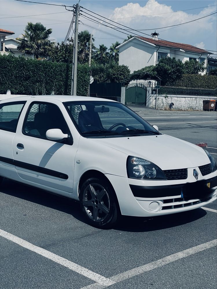 Renault 1.5 DCI Comercial