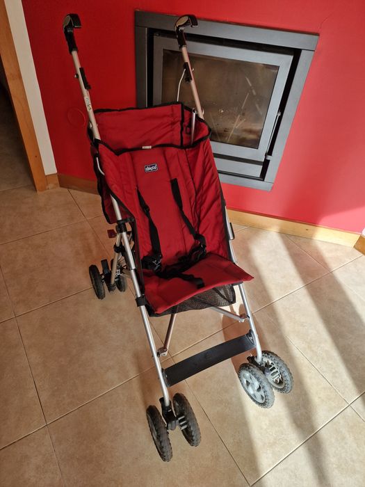 Carrinho passeio tipo bengala Chicco Caddy