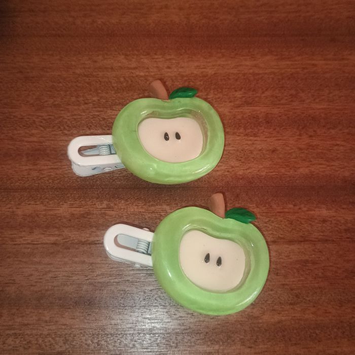 Заколки для волосся яблука