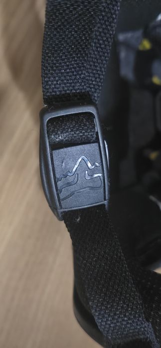 Capacete FOX Dropframe Pro