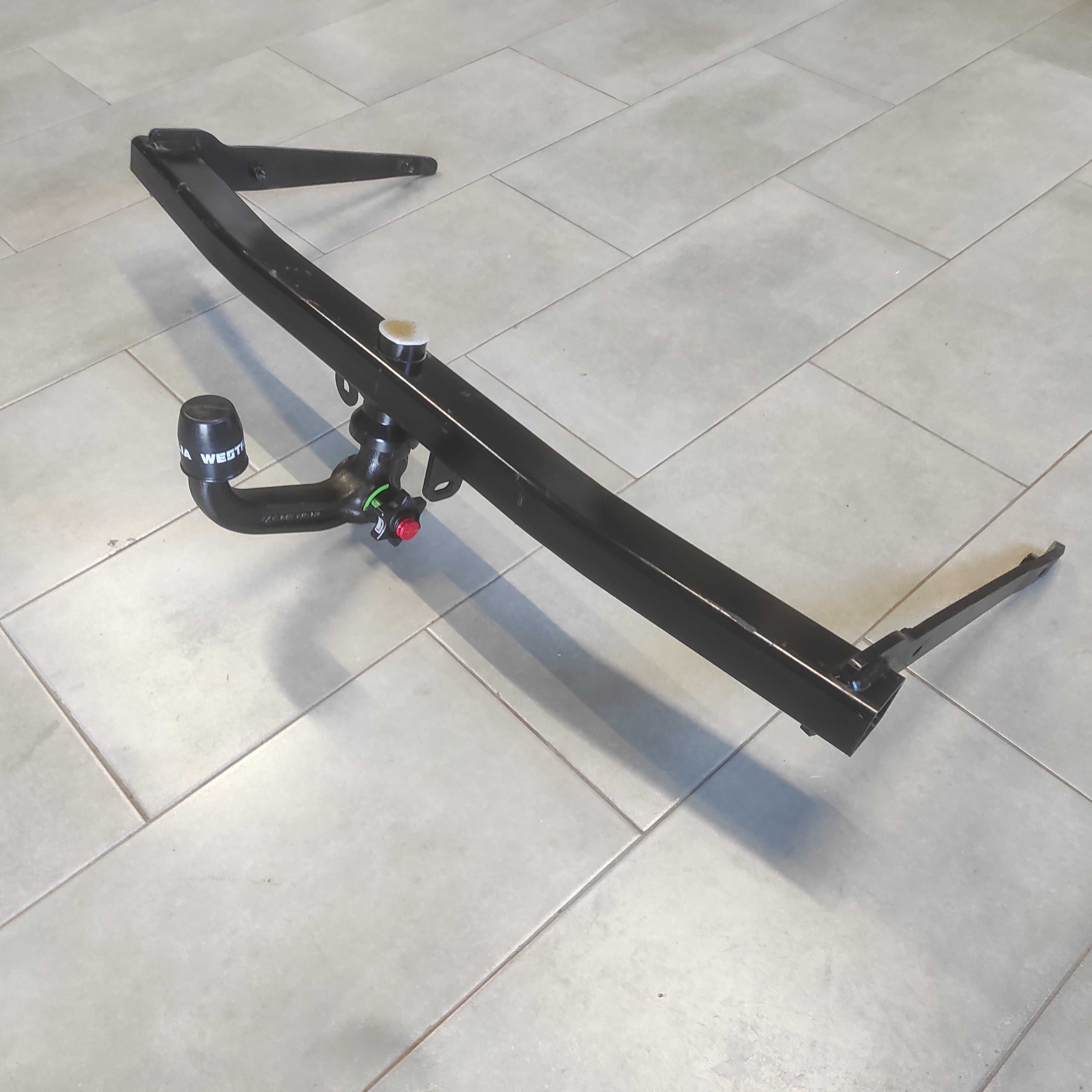 Oryginalny odpinany Hak holowniczy Seat Ibiza V 6F0 2017-