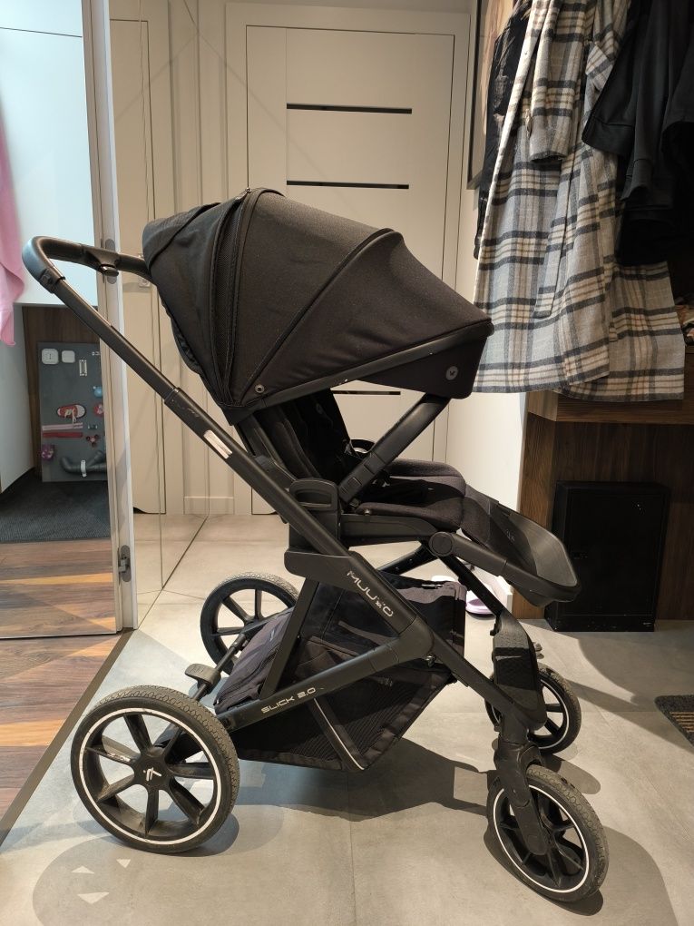 Wózek Muuvo Slick 2.0 gondola i spacerówka