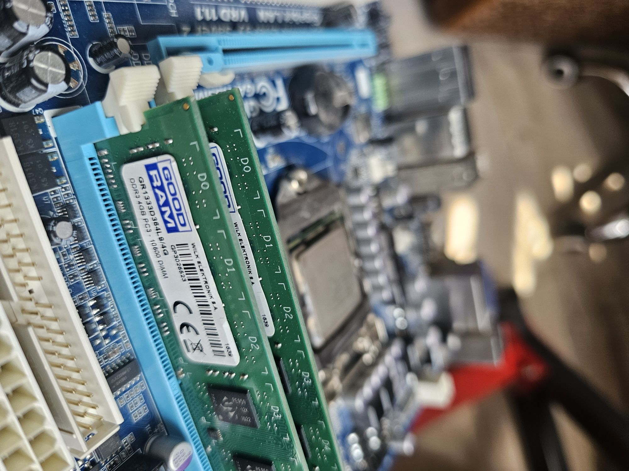 Procesor i5 płyta główna + 8Gb ram + stacja dyskietek+ karta graficzna