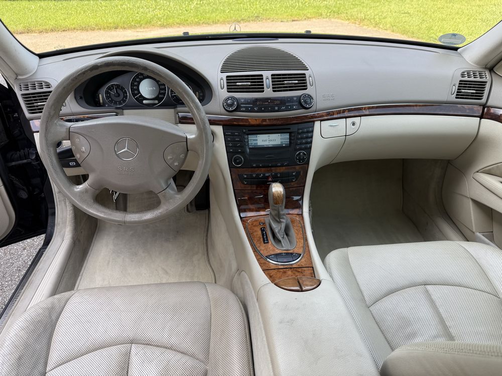Mercedes E500 W211 5.0 V8