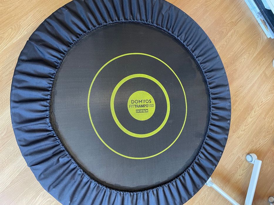 Vendo trampolim particamente novo