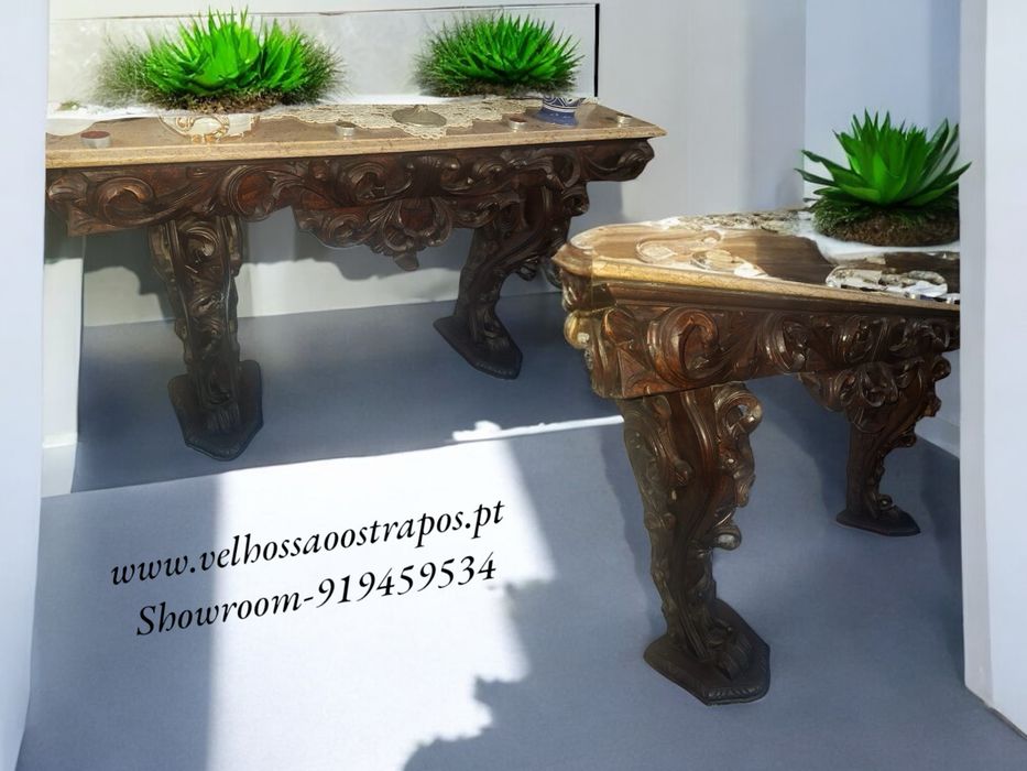 Grande credência antiga