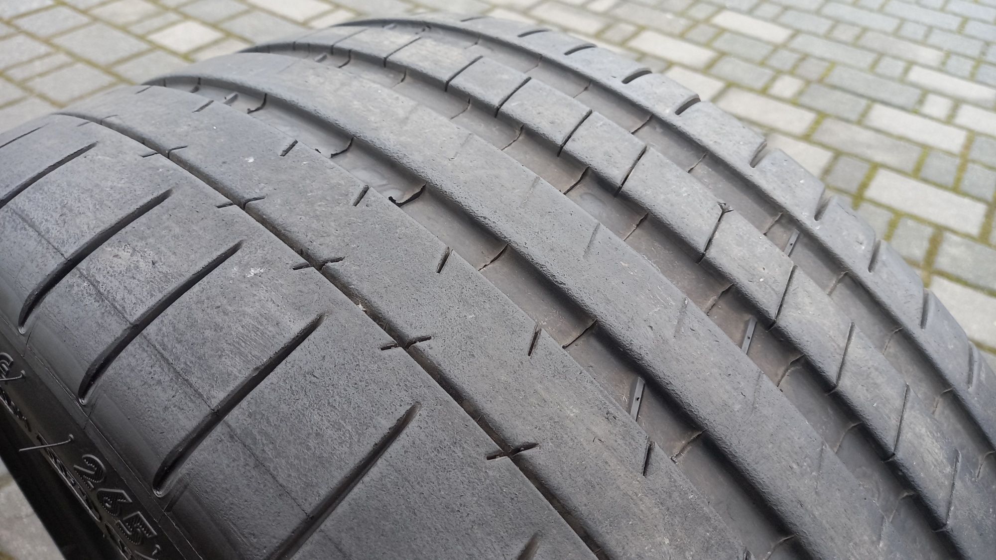 Opona Michelin Pilot Super Sport MO 265/35/19 DOT 1721