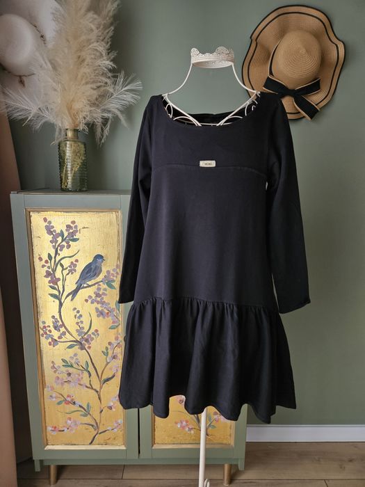 Sukienka damska dresowa baby doll By O La La  Asymetryczna z Falbanką