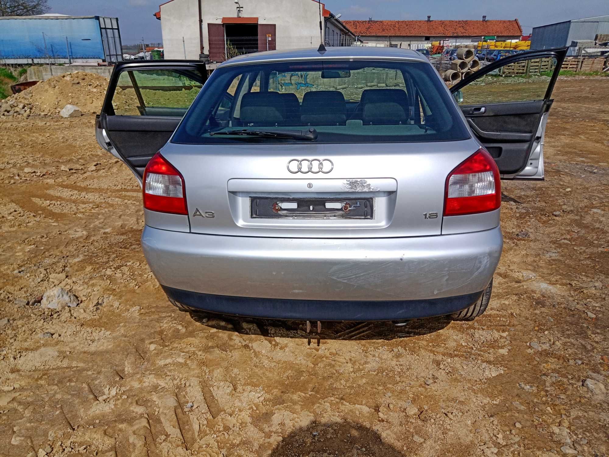 AUDI A3 8l klapa tyl bez malowania ly7w lift srebrna tył kompletna