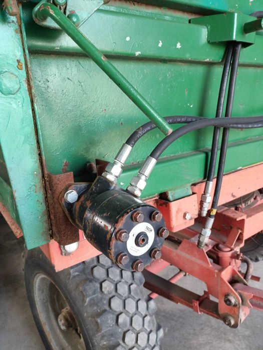 Przyczepa wywrotka HL6011 samorozładowawcza