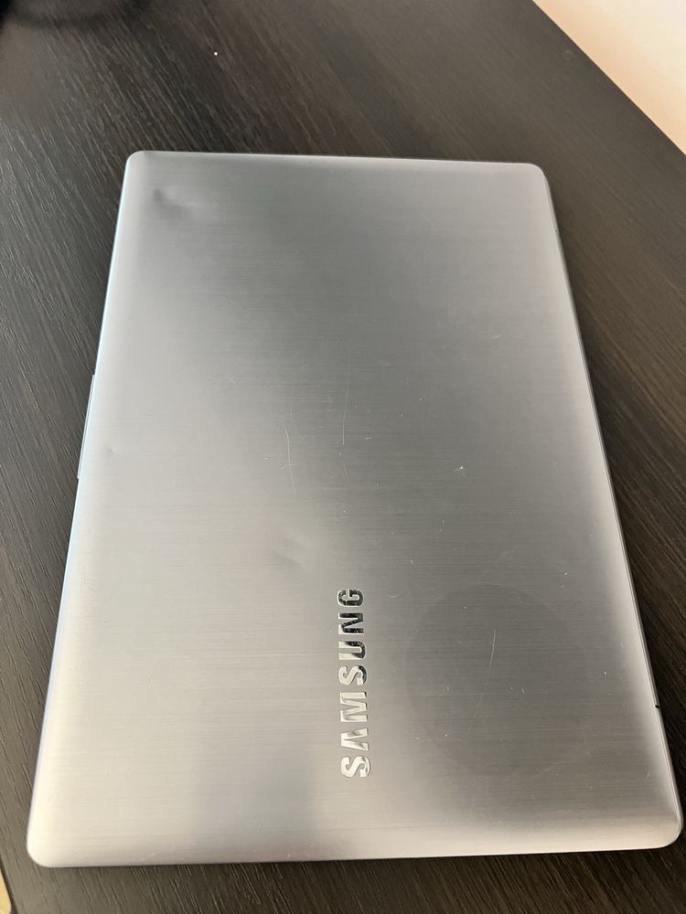 Samsung Notebook NP730U3E