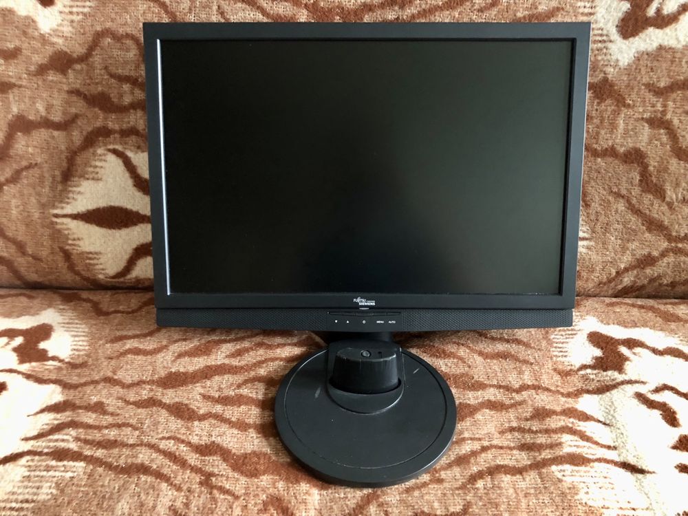 Monitor LCD Fujitsu L22W-13 22