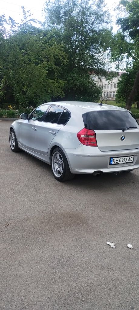 Продам BMW 1 серии