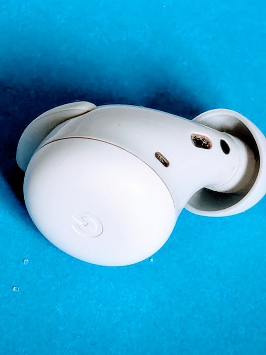 Наушник (левый) TWS Google Pixel Buds A-Series и кейс для зарядки