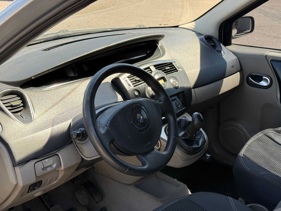 Продаю Renault Scenic 1.5d 5cт мех 2004р