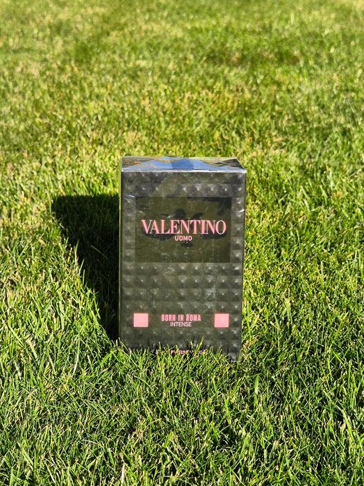 Valentino Uomo Born In Roma Intense