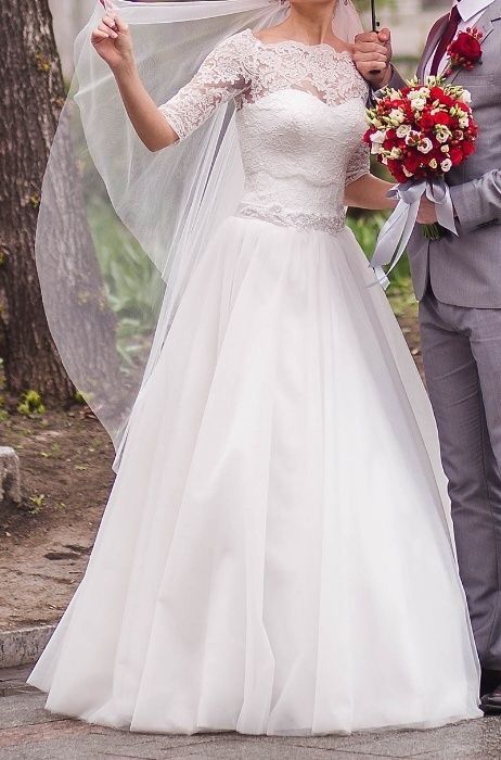Весільна сукня в ідеальному стані після хімчистки