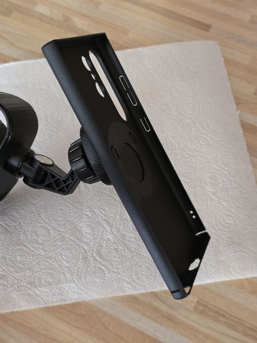 Магнітний чохол з підставкою для Samsung S24 Ultra