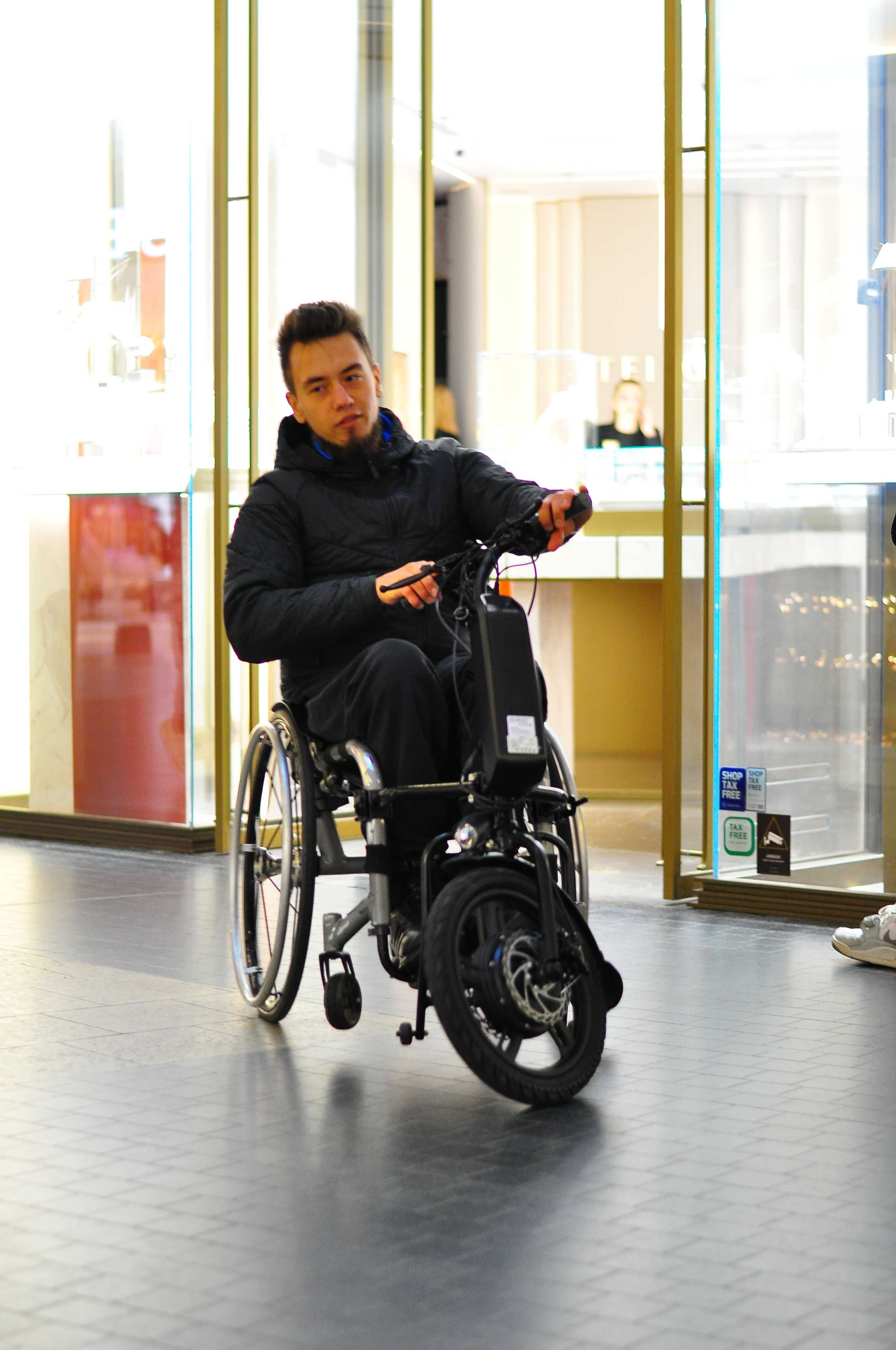 Elektryczna przystawka JUPITER z 16" kołem do wózka inwalidzkiego
