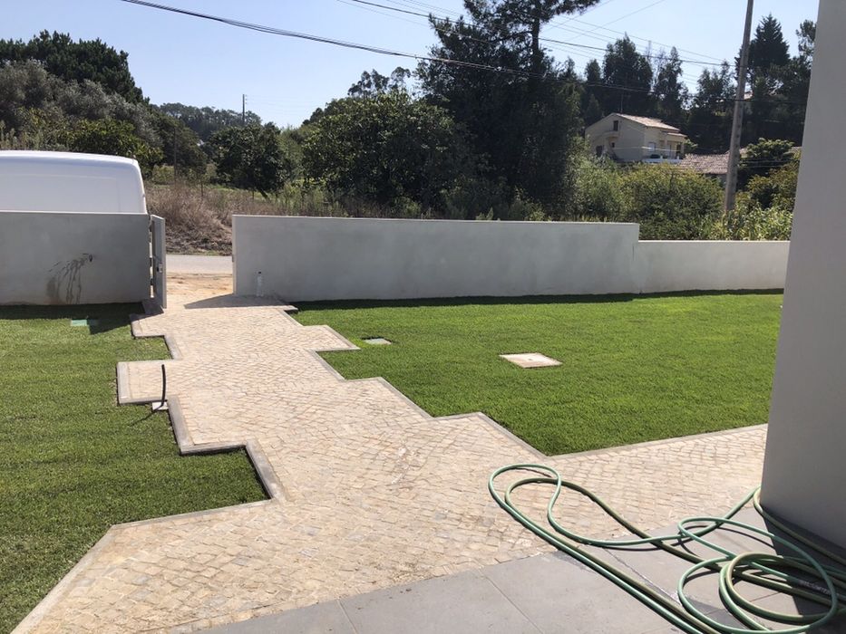 Serviço jardinagem e Piscinas sistemas de rega  (zona caldas da rainha) venda de relva natural